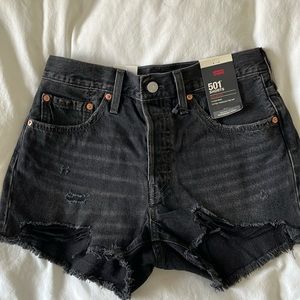 NWT Levi’s 501 shorts - 27